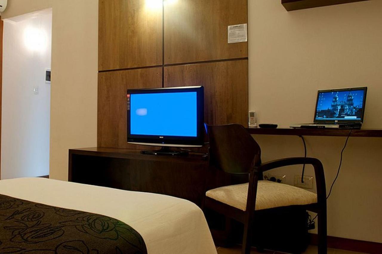 Camino Real Plaza Hotel Villa del Totoral Room photo
